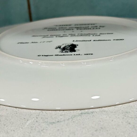 Vague Shadows Ltd Collector Plate 1979 Perillo “Chief Joseph” Chieftain Series - Picture 6 of 10